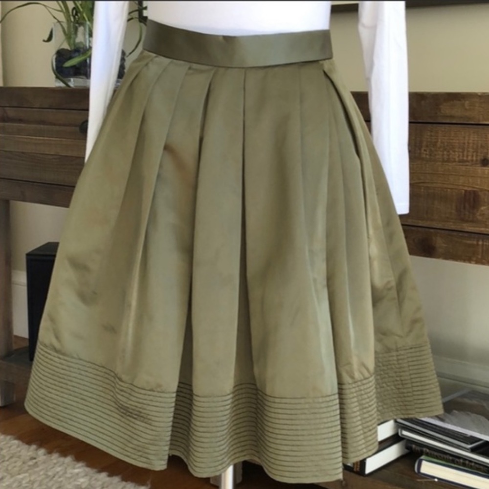 Banana Republic Olive Green skirt